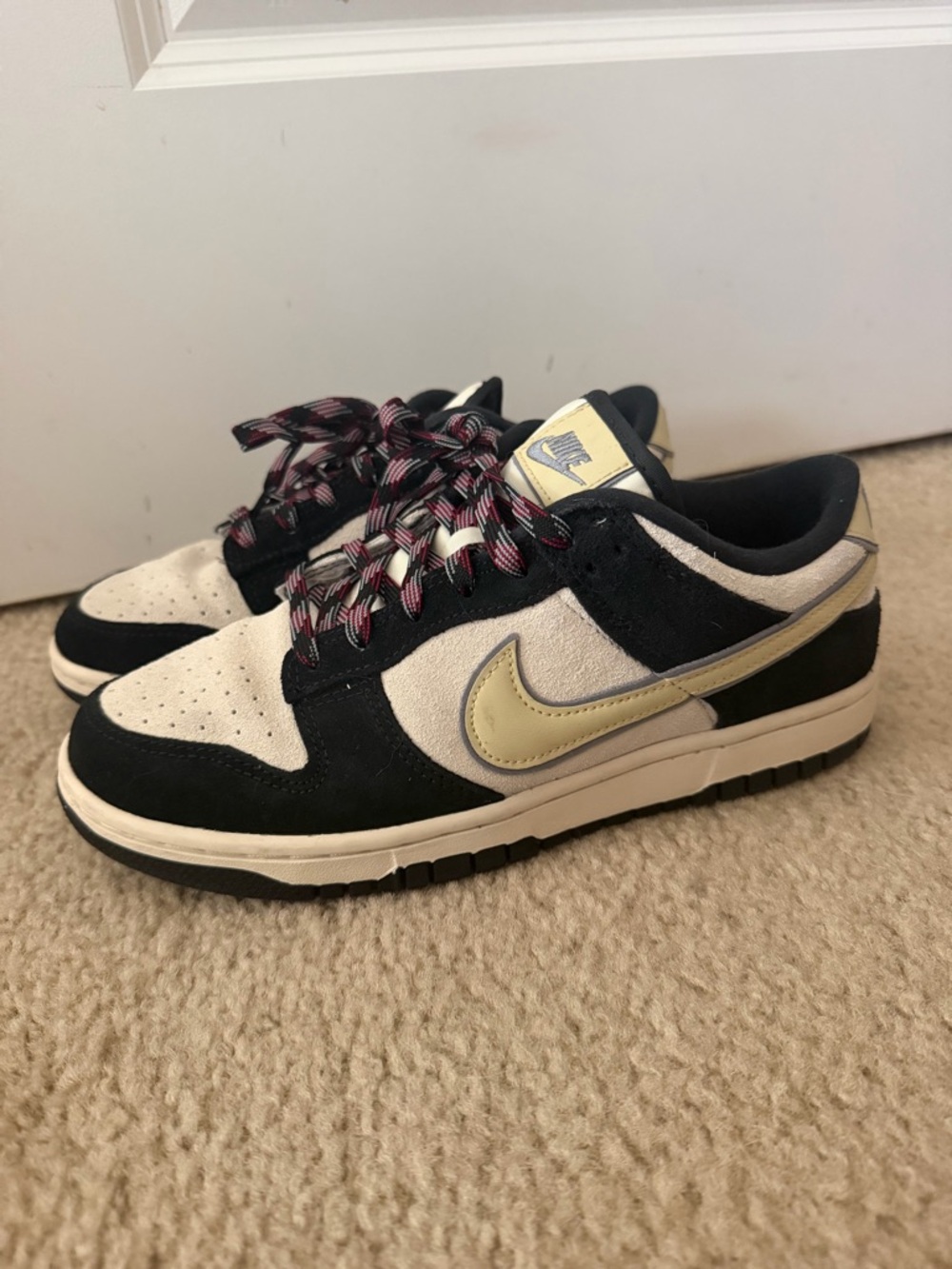 Nike Unisex Dunk Low Suede Sneakers in Black/Cream